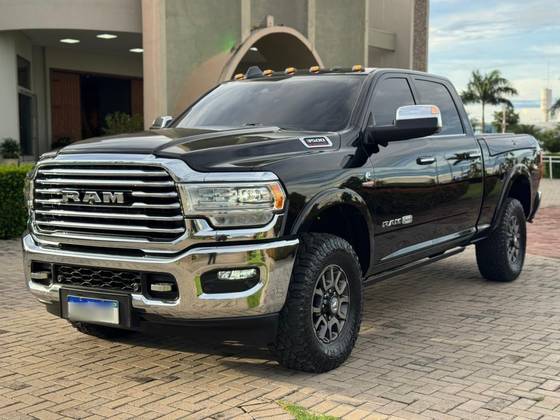 RAM 3500 6.7 I6 TURBO DIESEL LIMITED LONGHORN CD 4X4 AUTOMÁTICO RAM 3500 6.7 I6 TURBO DIESEL LIMITED LONGHORN CD 4X4 AUTOMÁTICO